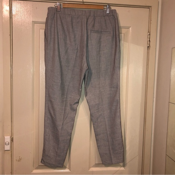 🔮🔮 H&M Grey work pants 🔮🔮 - Picture 3 of 7